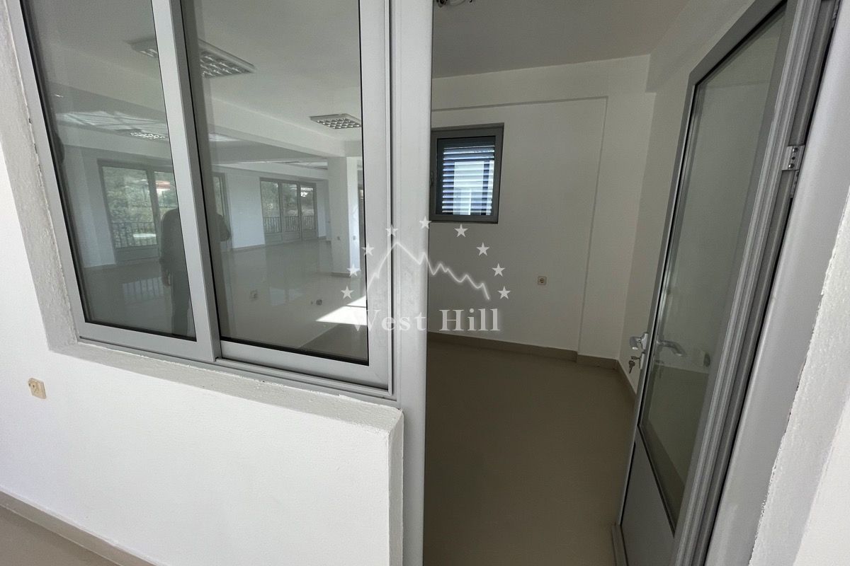 Biens commerciaux à Lastva, Monténégro, 438 m² - image 17