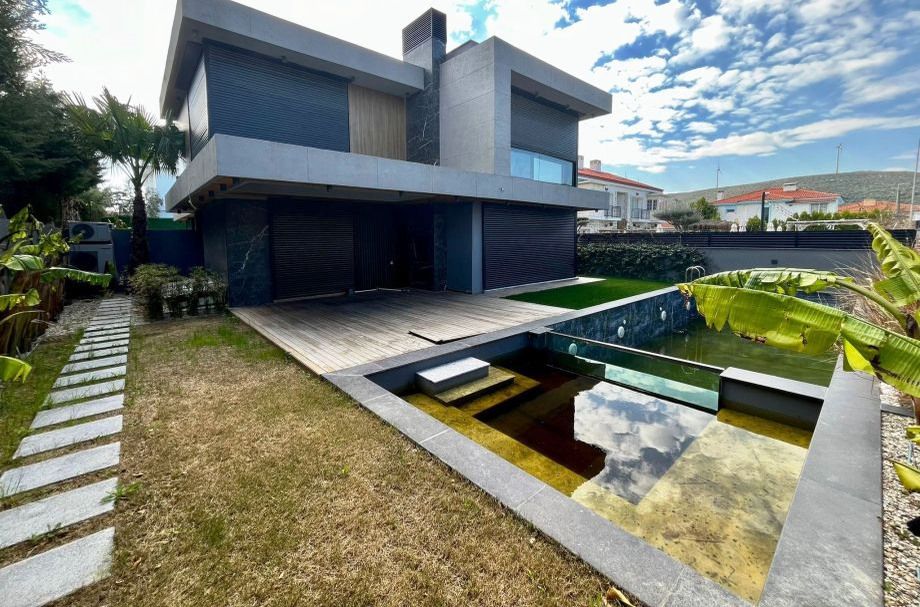 Villa in Cesme, Turkey, 160 m² - picture 1