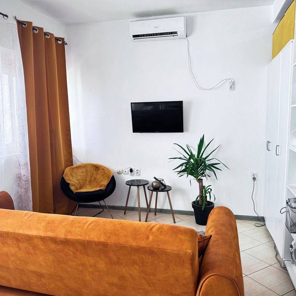 Appartamento a Dobra Voda, Montenegro, 44 m² - foto 2