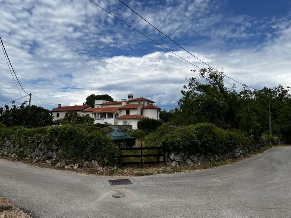 Hotel Gostinjac, Dobrinj, Croatia, 500 m² - picture 1