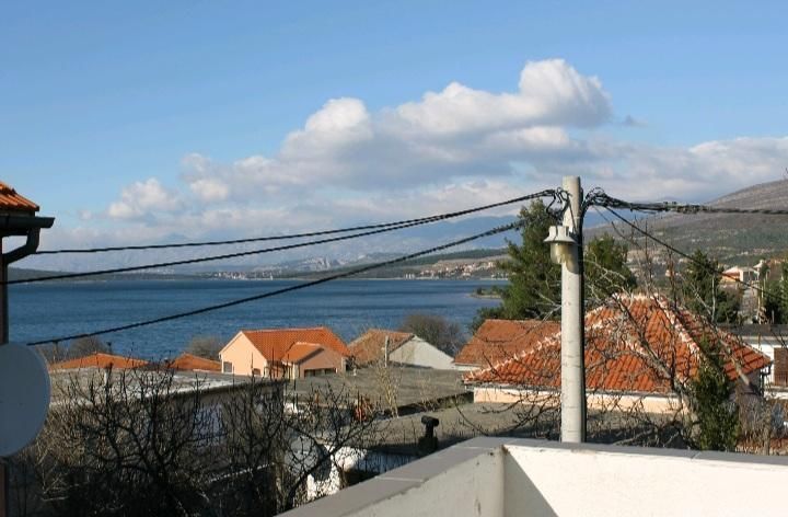 Hotel Obrovac, Croacia, 400 m² - imagen 1