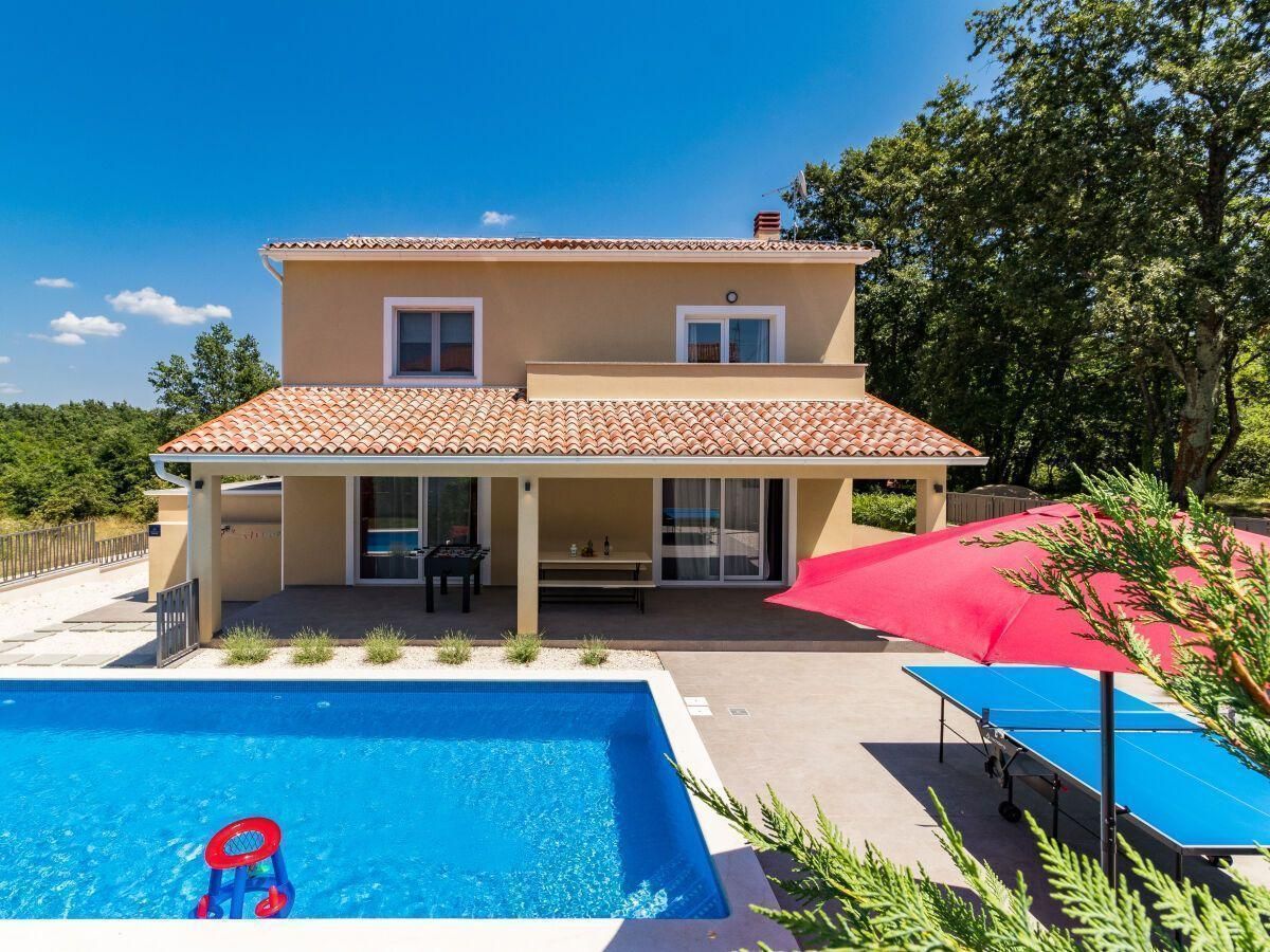 Villa en Svetvincenat, Croacia, 220 m² - imagen 1
