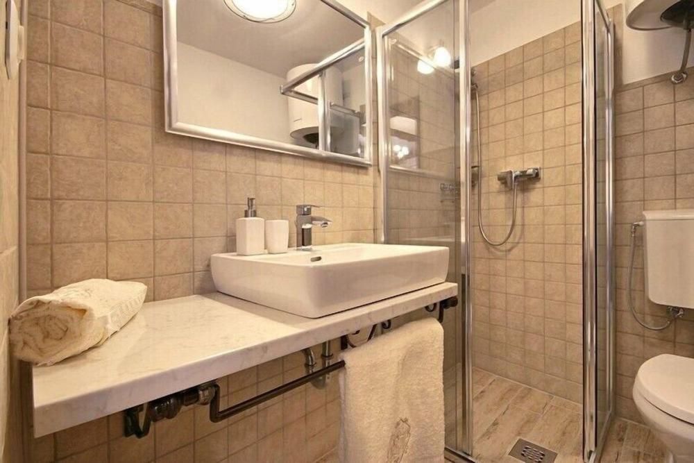 Villa à Oprtalj, Croatie, 100 m² - image 16