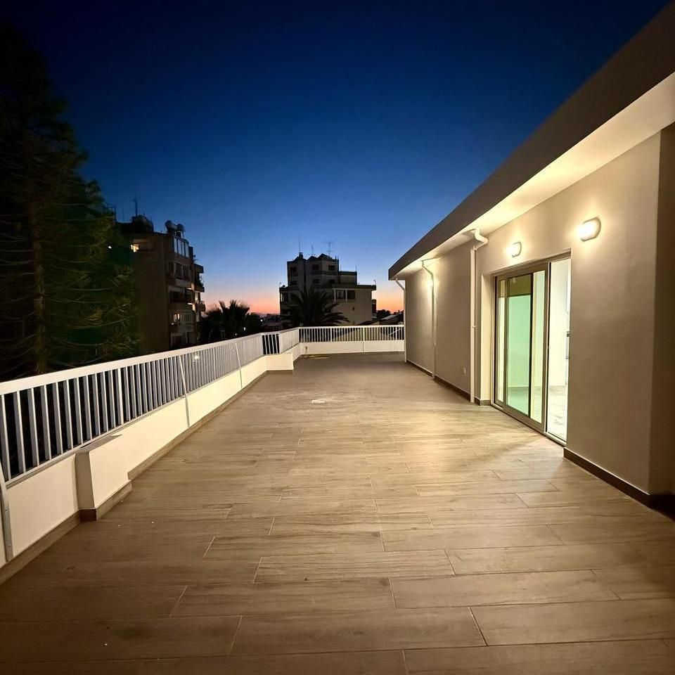 Flat in Limassol, Cyprus, 240 m² - picture 1