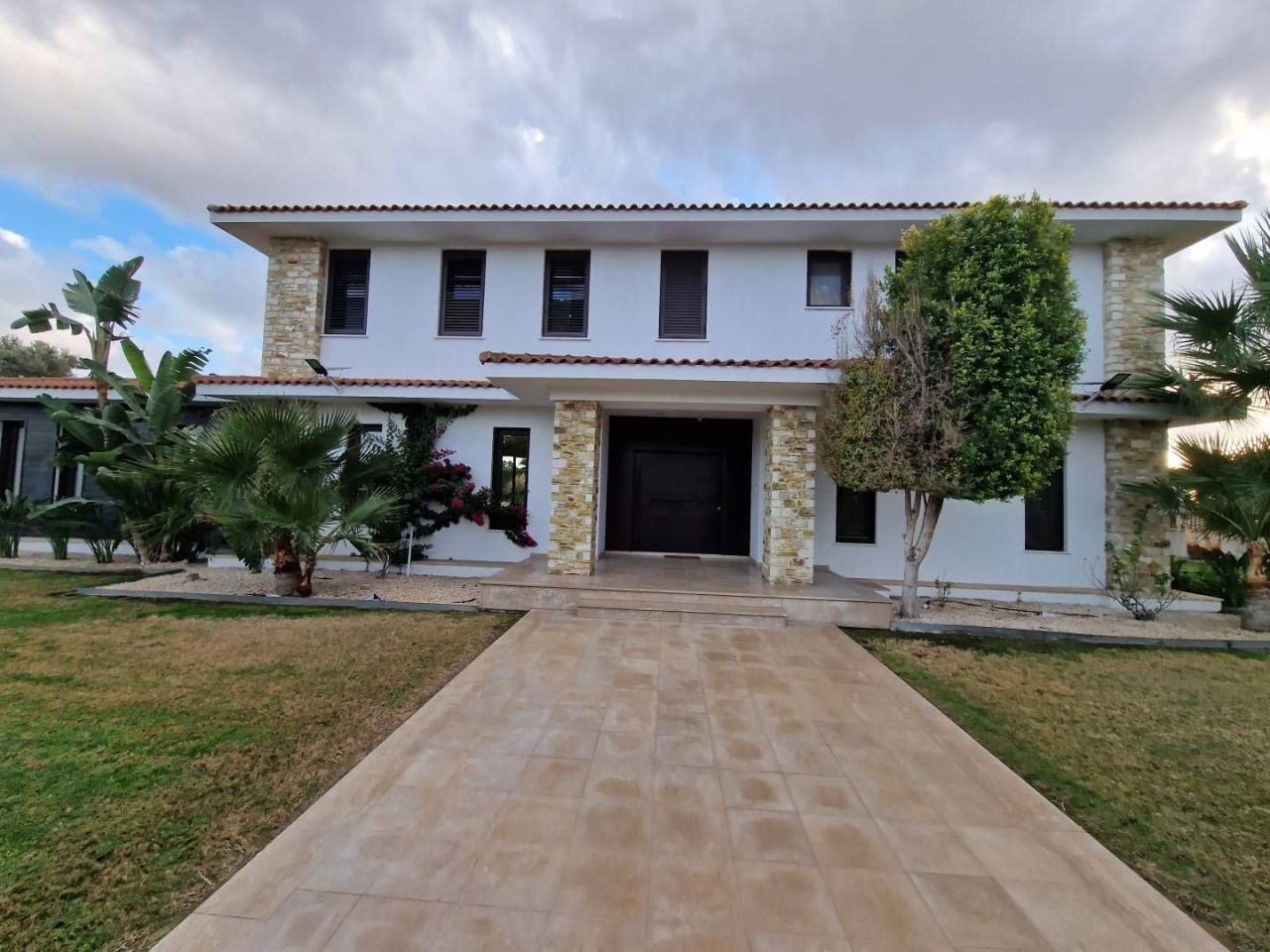 Maison à Larnaca, Chypre, 750 m² - image 1