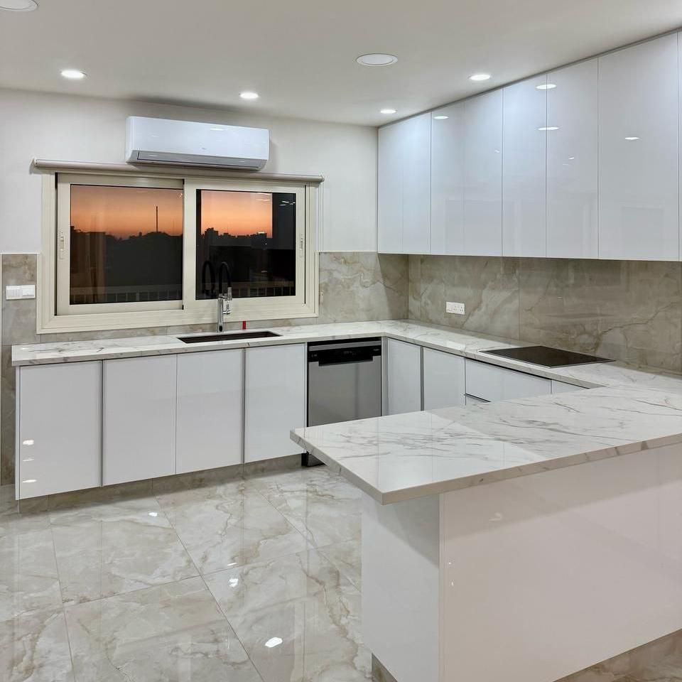 Flat in Limassol, Cyprus, 240 m² - picture 3