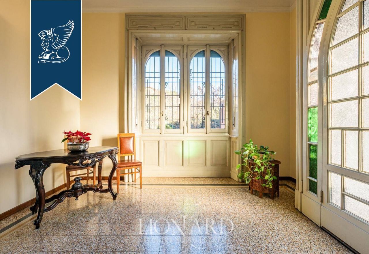 Villa a Milano, Italia, 1 100 m² - foto 13