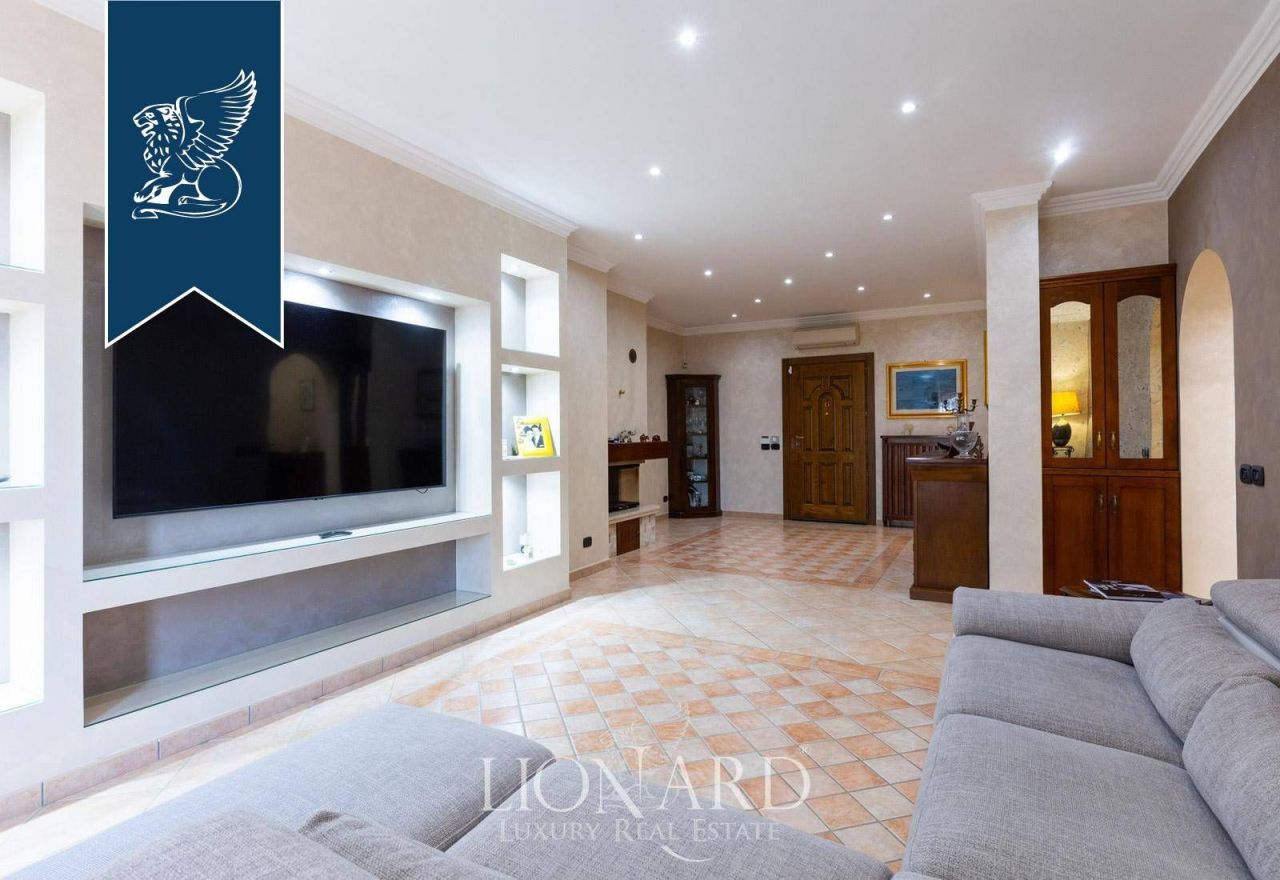 Villa à Rome, Italie, 580 m² - image 13