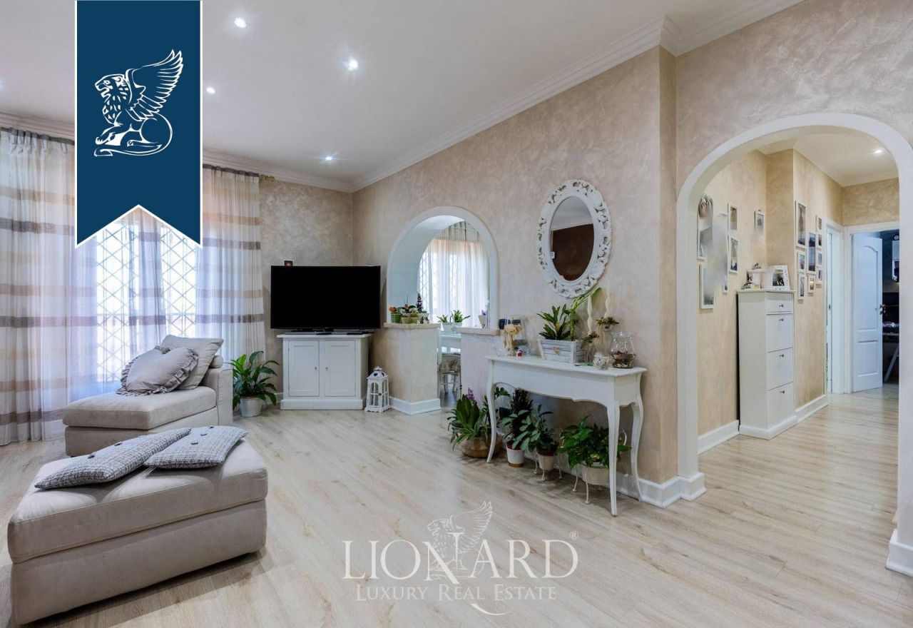 Villa à Rome, Italie, 580 m² - image 17