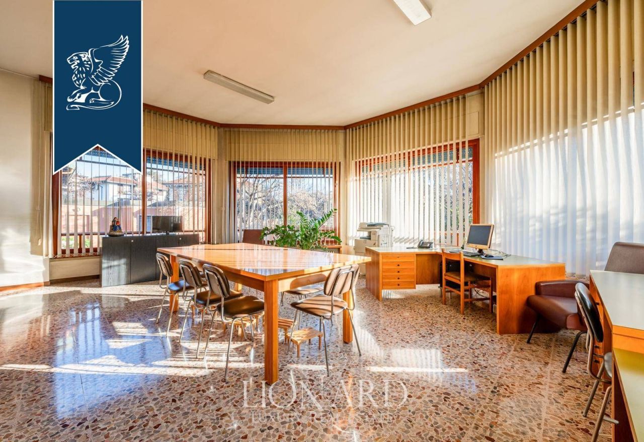 Villa a Milano, Italia, 1 100 m² - foto 18