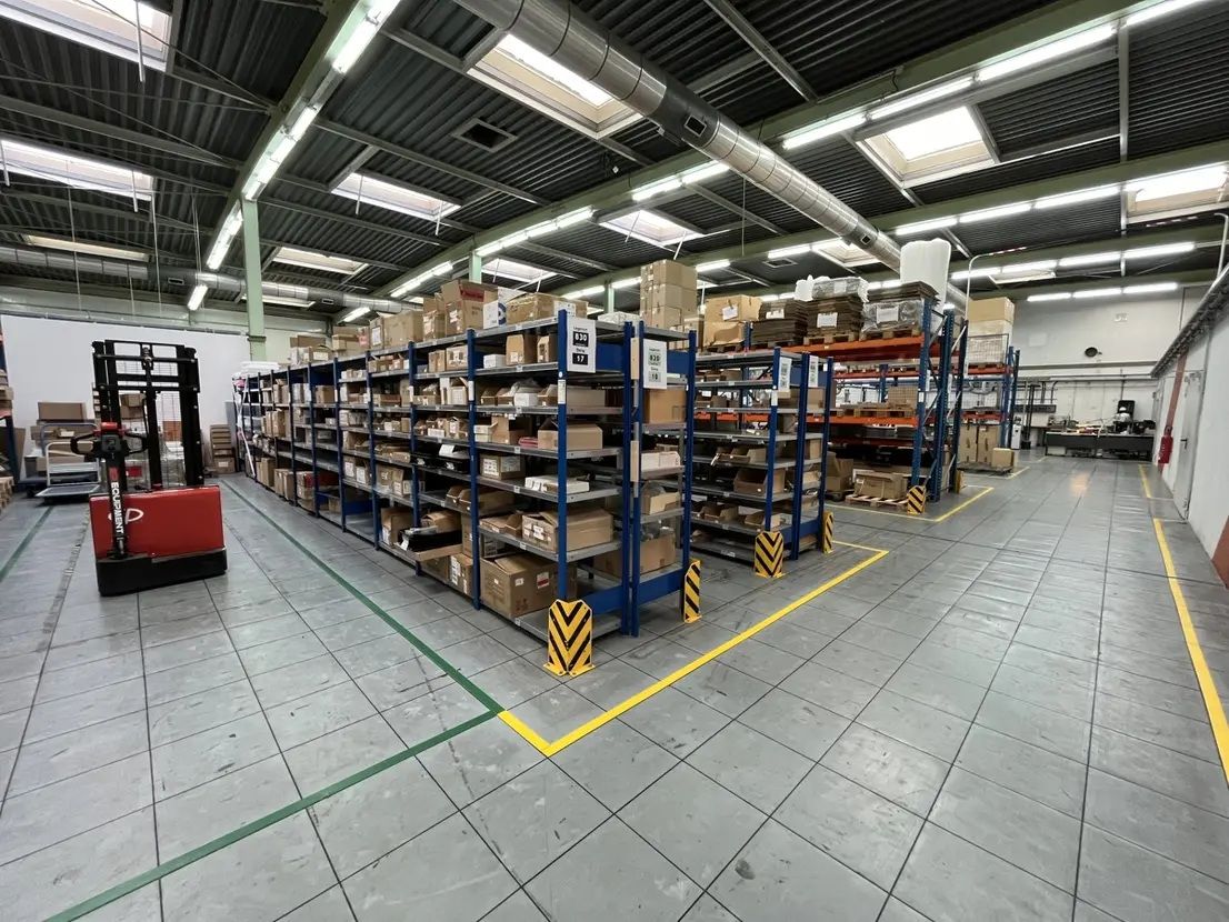 Office in Krefeld, Germany, 2 940 m² - picture 3