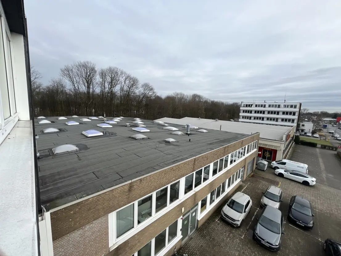 Office in Krefeld, Germany, 2 940 m² - picture 7