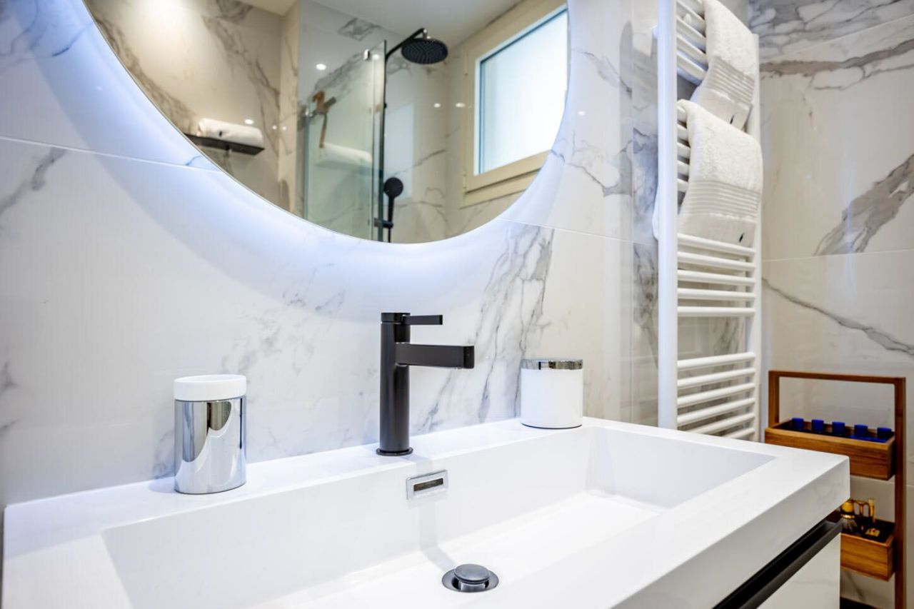 Apartment in Monte-Carlo, Monaco, 53 m² - picture 9