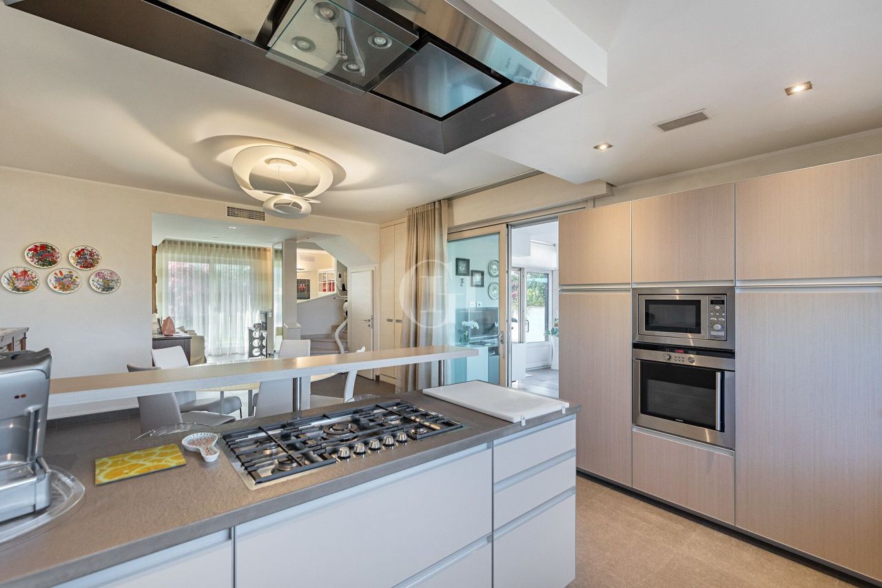 Villa par le Lac de Garde, Italie, 250 m² - image 6