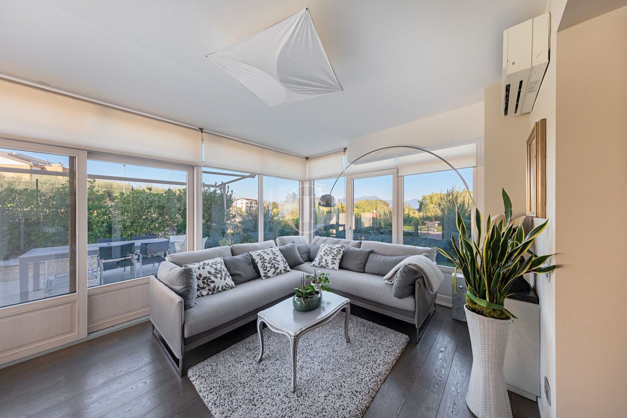 Villa par le Lac de Garde, Italie, 250 m² - image 8