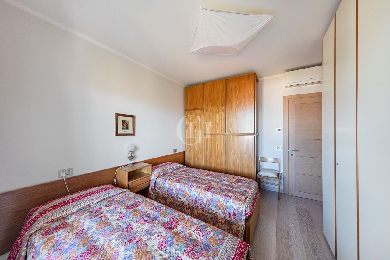 Villa par le Lac de Garde, Italie, 250 m² - image 13