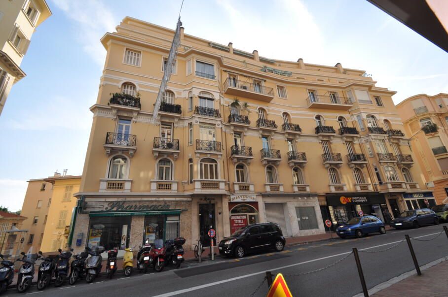 Appartement à Saint-Roman, Monaco, 71 m² - image 1