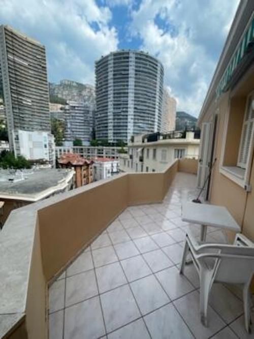 Appartement à Saint-Roman, Monaco, 71 m² - image 3