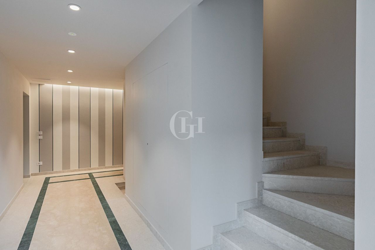 Apartment on Lake Garda, Italy, 120 m² - picture 4