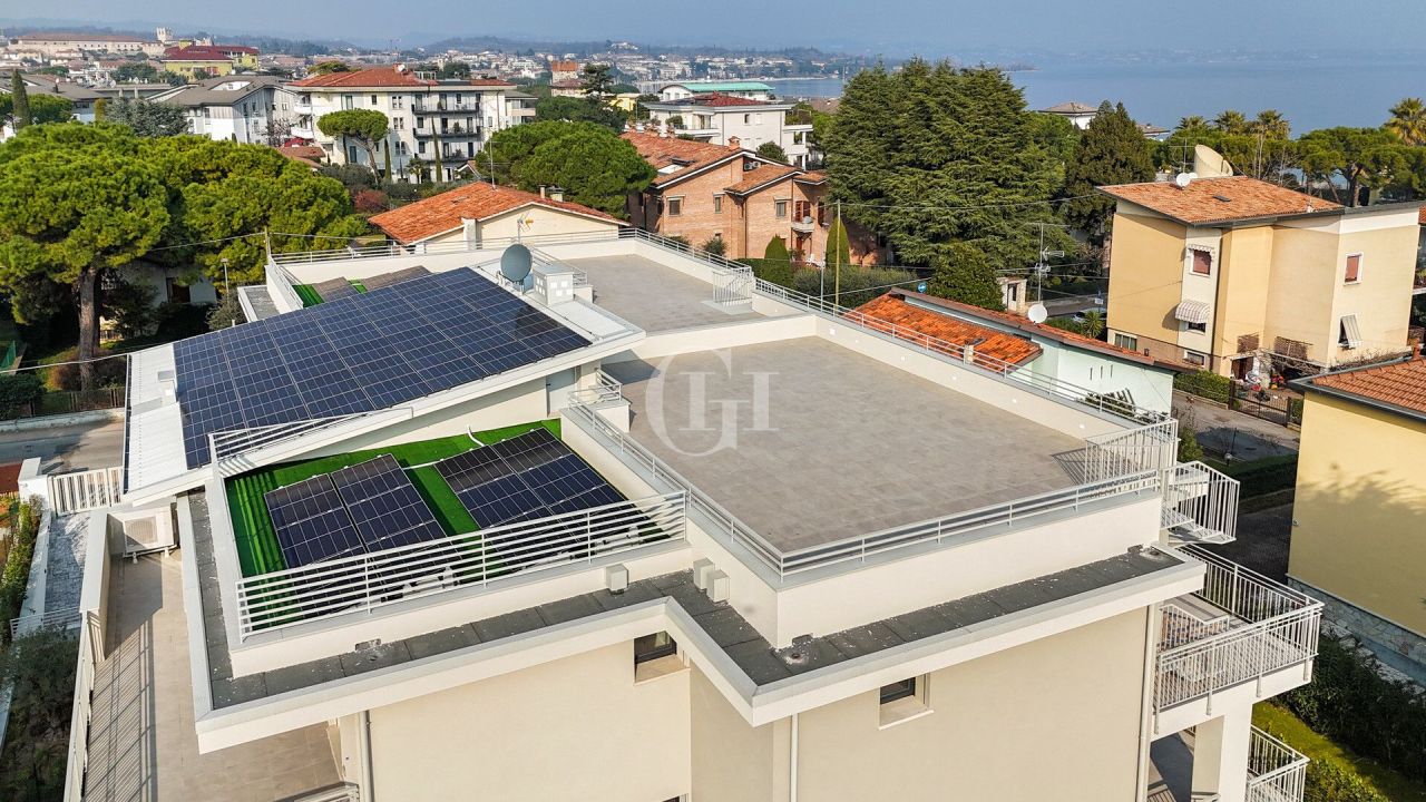 Apartment on Lake Garda, Italy, 120 m² - picture 12
