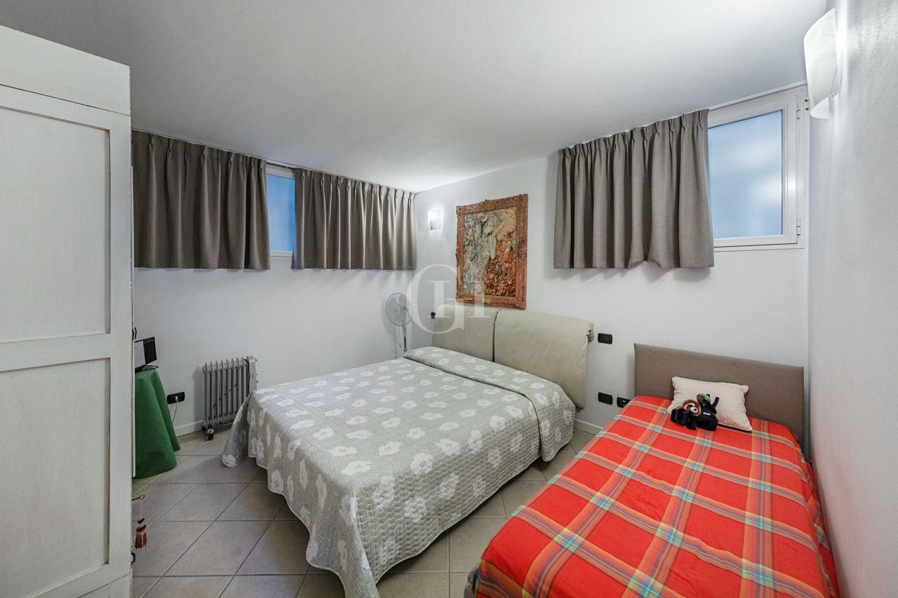 Villa sul Lago di Garda, Italia, 300 m² - foto 15