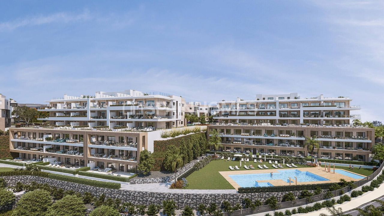 Appartement à Estepona, Espagne, 128 m² - image 1