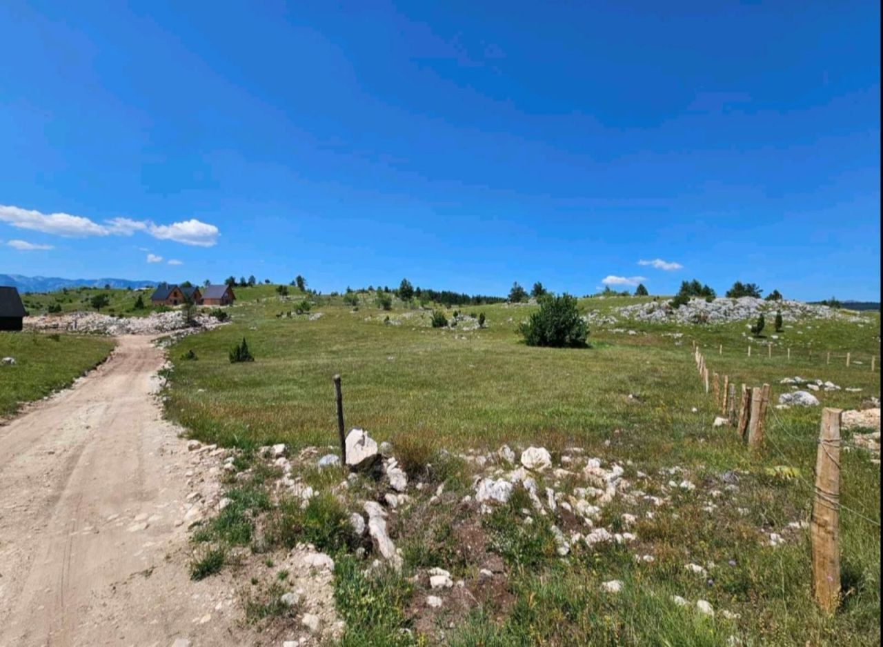Terreno en Zabljak, Montenegro, 550 m² - imagen 1