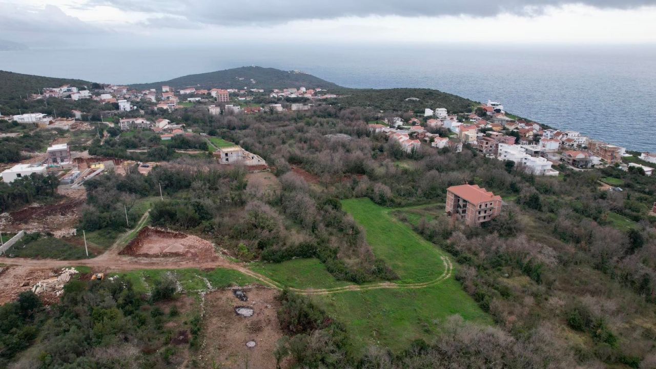 Terrain à Krimovica, Monténégro, 487 m² - image 1