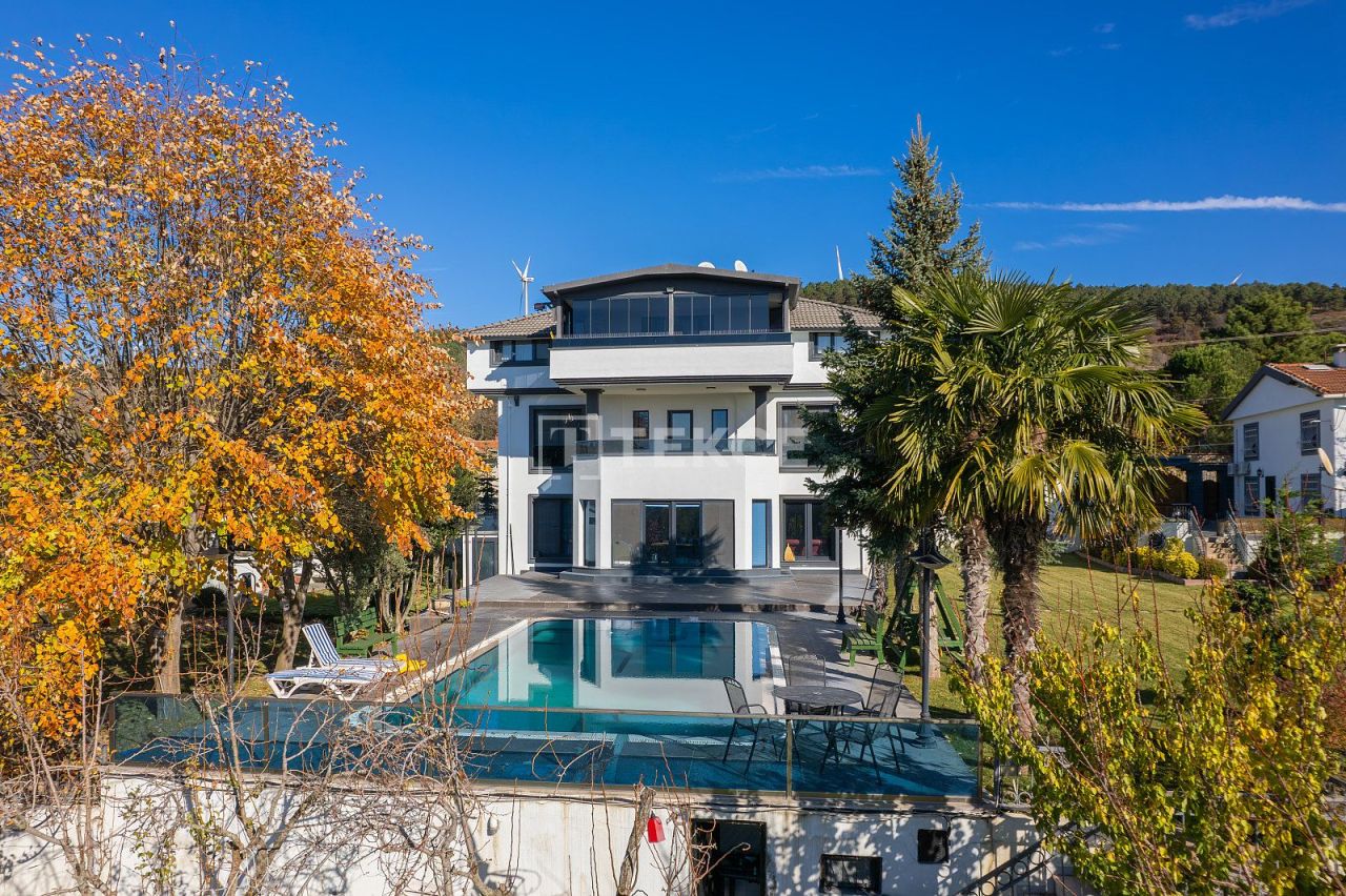 Villa à Çatalca, Turquie, 504 m² - image 1