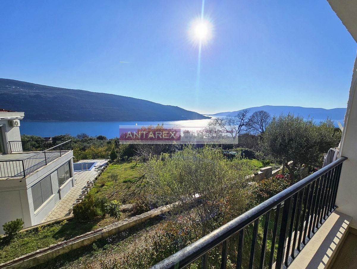 Appartement à Kumbor, Monténégro, 135 m² - image 1