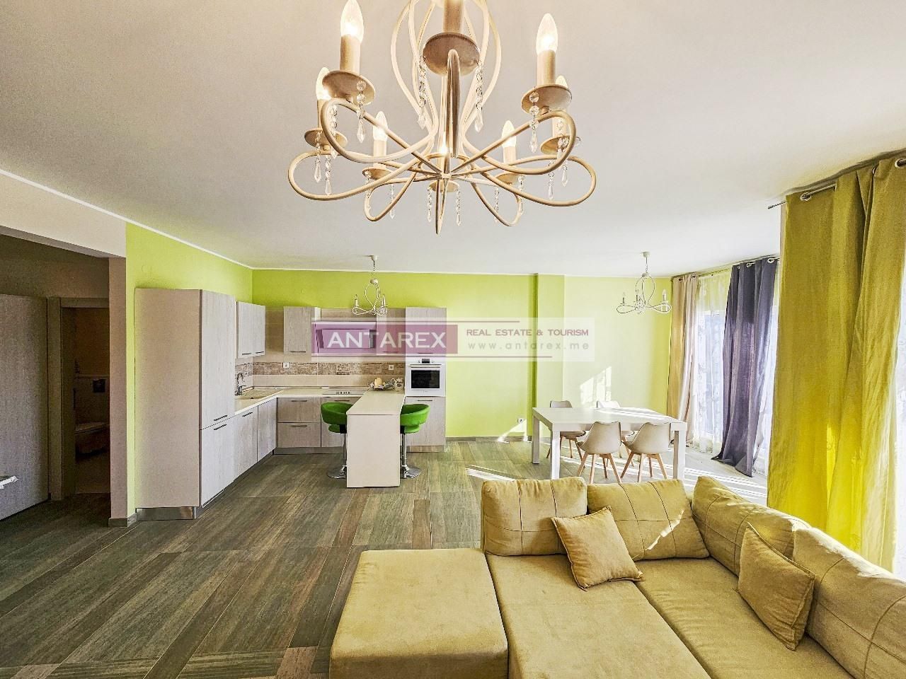 Apartment in Kumbor, Montenegro, 135 m² - picture 2