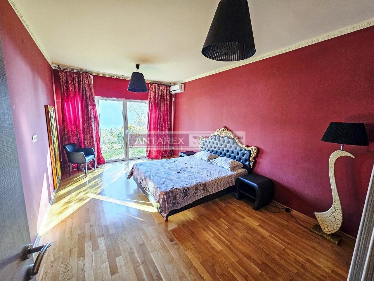 Apartment in Kumbor, Montenegro, 135 m² - picture 6