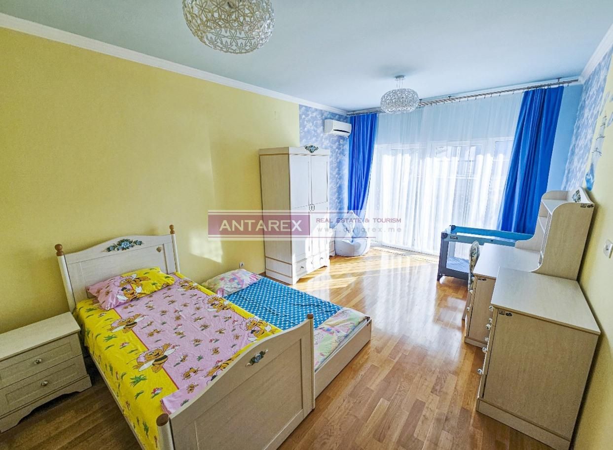 Apartment in Kumbor, Montenegro, 135 m² - picture 8