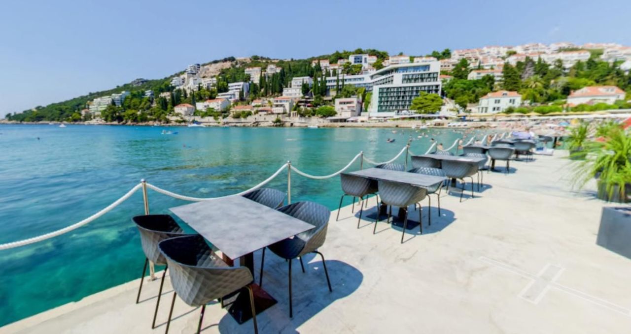 Villa Lapad, Croatia, 366 m² - picture 2