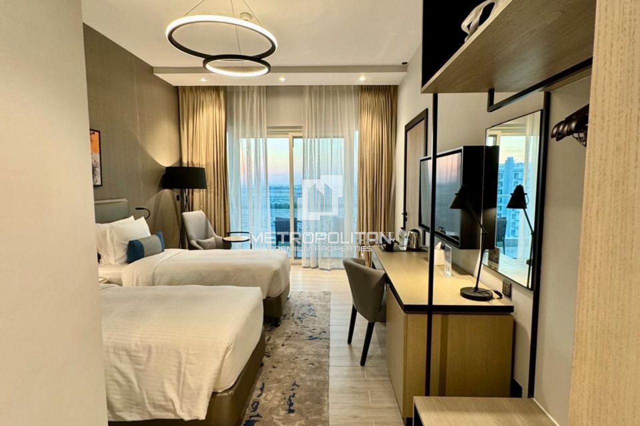 Apartment in Dubai, UAE, 33 m² - picture 1