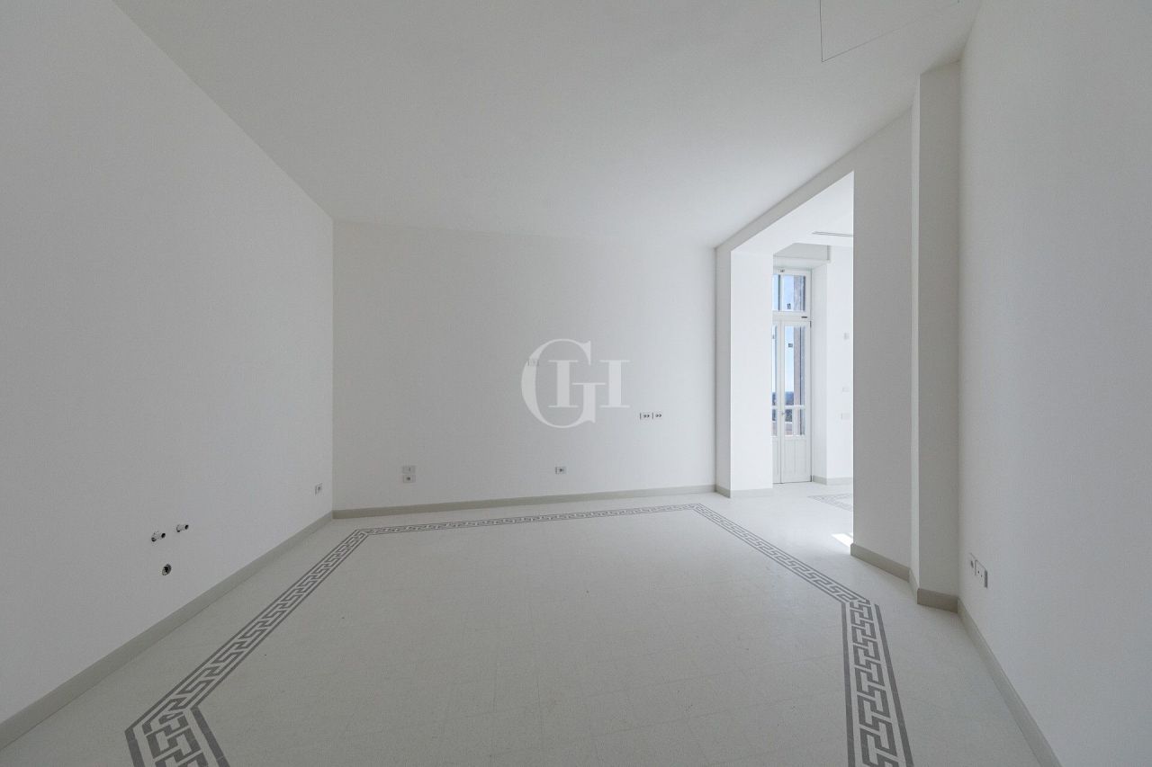 Apartment on Lake Garda, Italy, 318 m² - picture 10