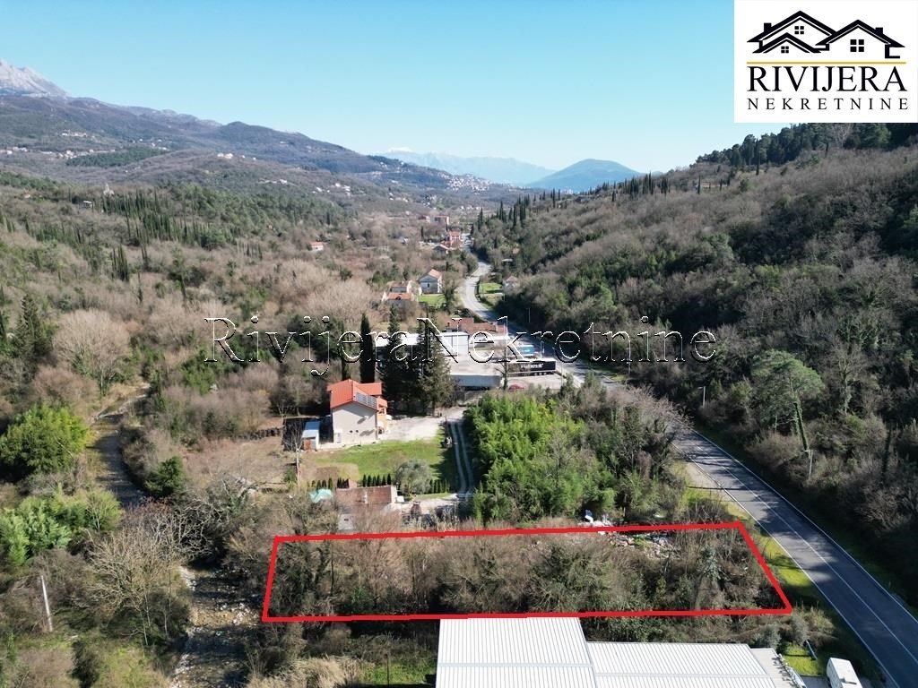 Terreno en Herceg-Novi, Montenegro, 692 m² - imagen 1