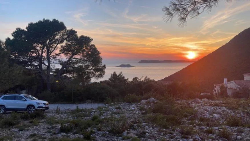 Grundstück in Herceg-Novi, Montenegro, 3 219 m² - Foto 1