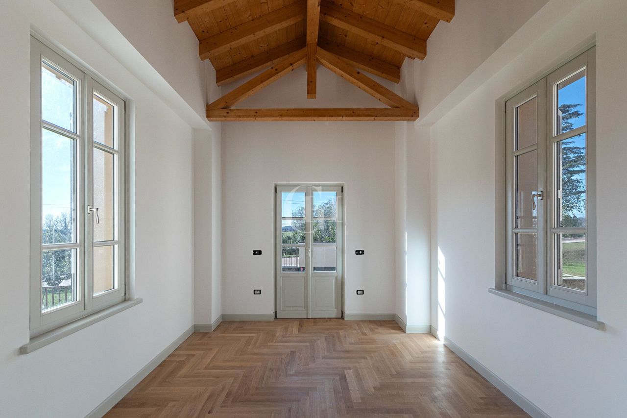 Villa sul Lago di Garda, Italia, 235 m² - foto 6