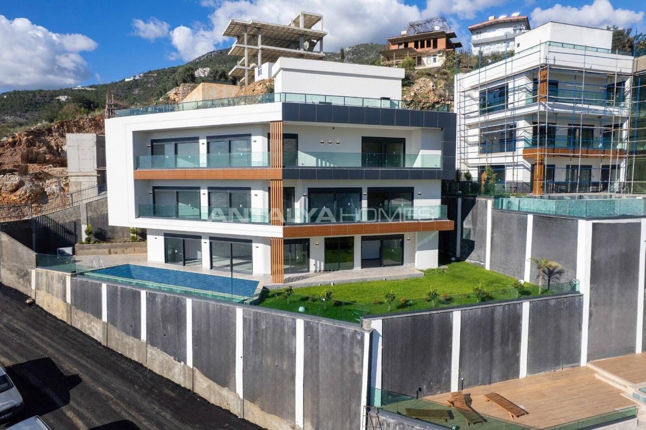 Villa in Alanya, Turkey, 380 m² - picture 1