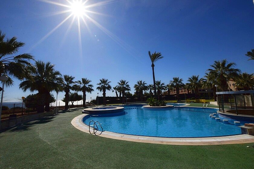 Maison urbaine à Orihuela Costa, Espagne, 357 m² - image 1