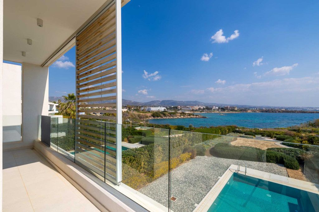 Piso en Pafos, Chipre, 305 m² - imagen 1