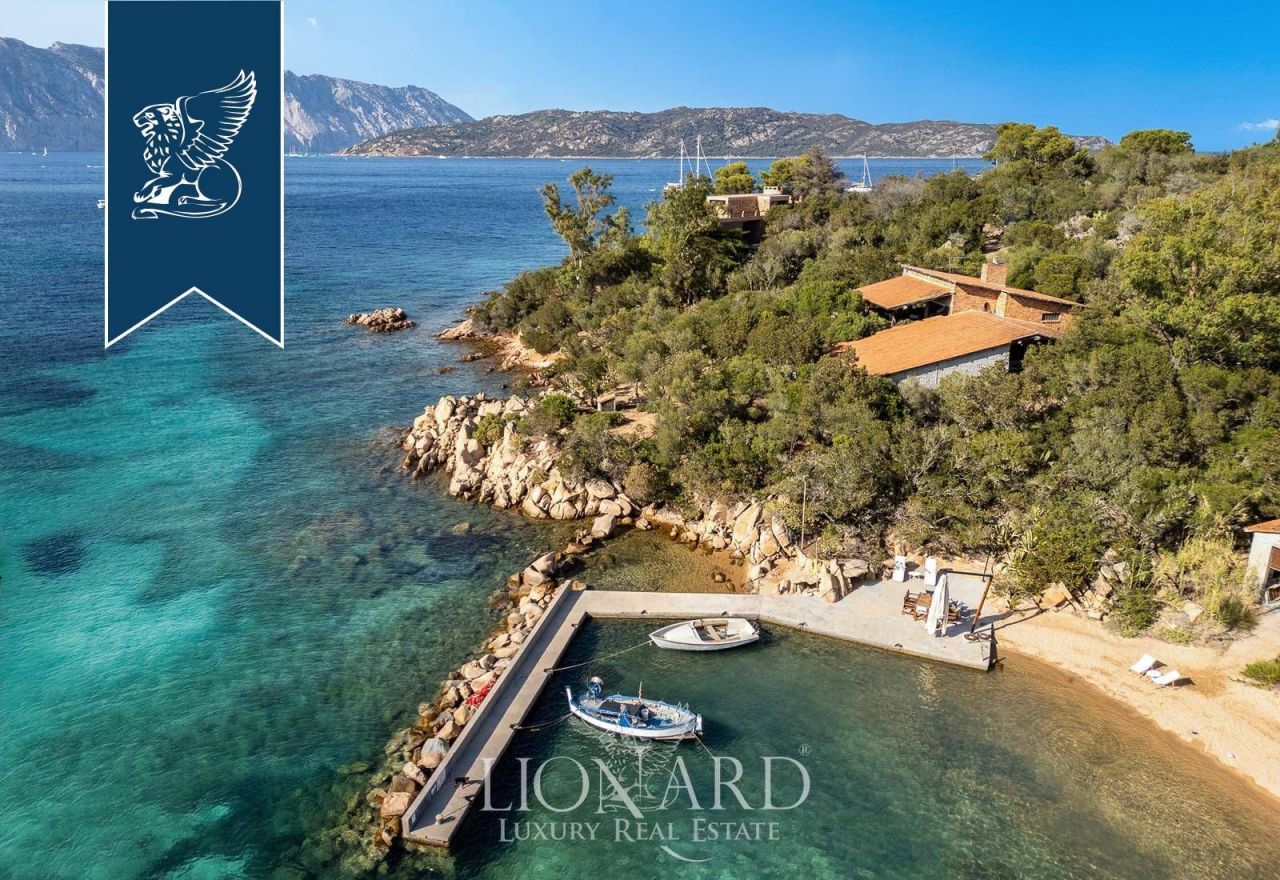Villa in San Teodoro, Italien, 359 m² - Foto 1