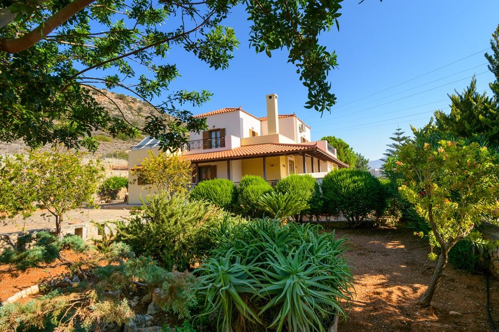 House in Lasithi, Greece, 380 m² - picture 1