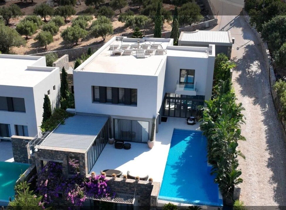 Villa en Agios Nikolaos, Grecia, 650 m² - imagen 1