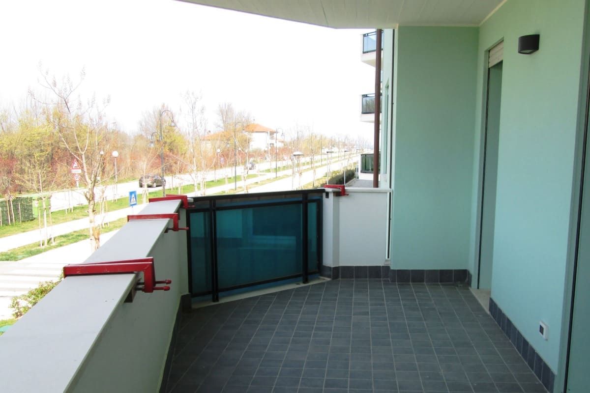 Appartement à Citta Sant'Angelo, Italie, 89 m² - image 6