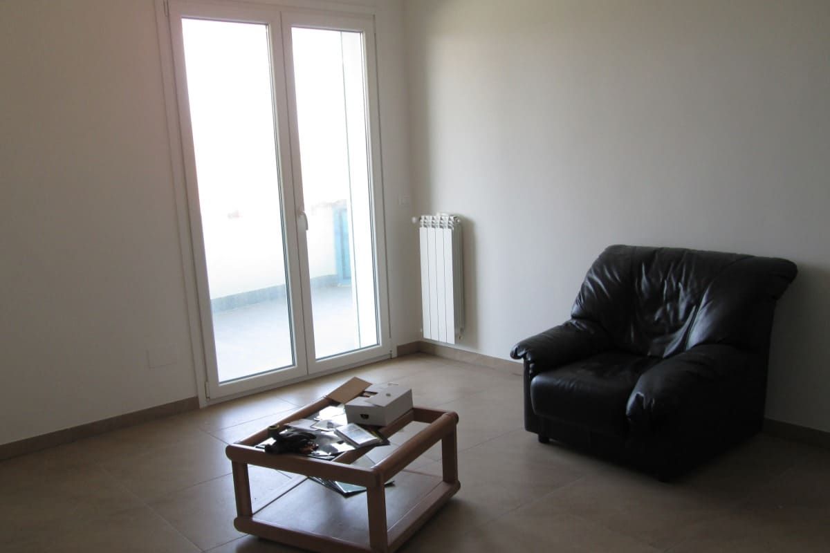 Appartement à Citta Sant'Angelo, Italie, 89 m² - image 10