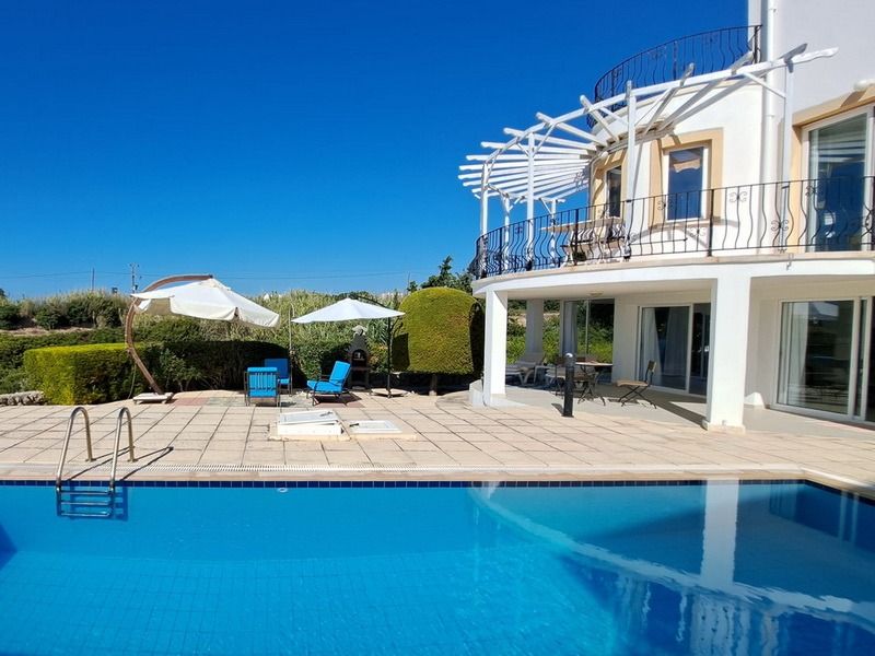Villa a Kyrenia, Cipro, 260 m² - foto 2