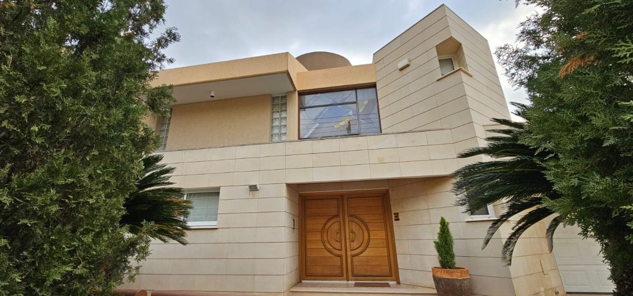 Villa à Limassol, Chypre, 250 m² - image 1