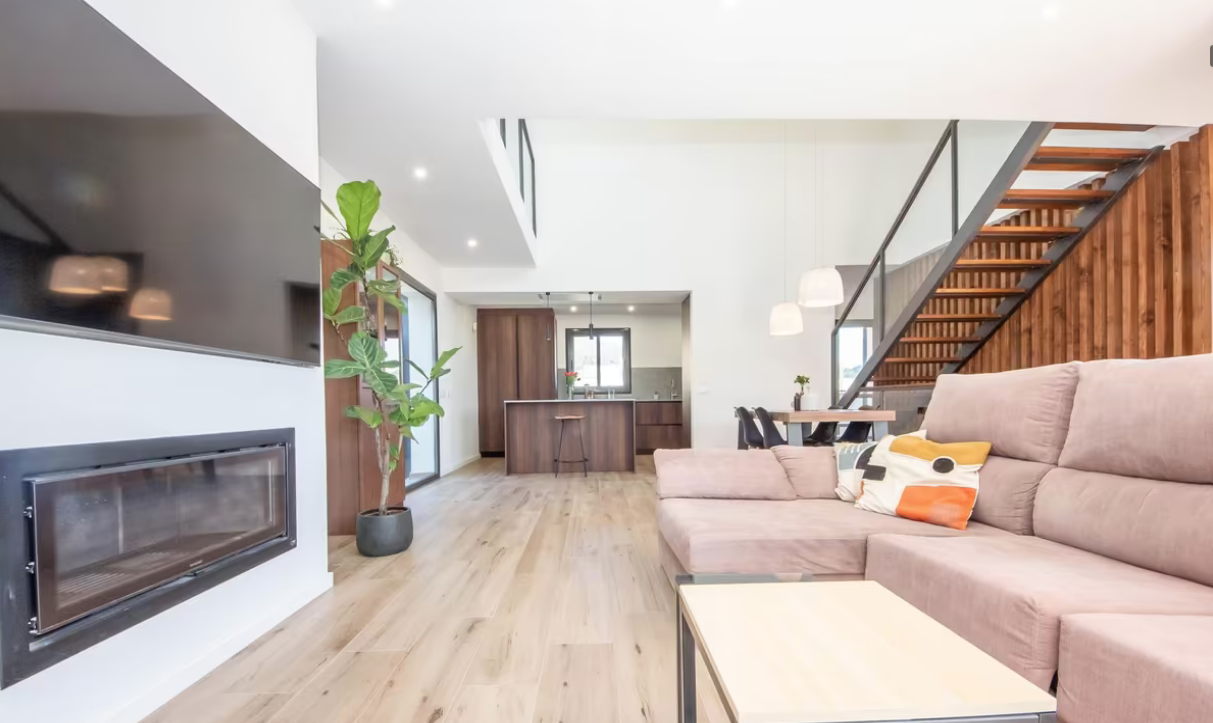 House in Mataró, Spain, 351 m² - picture 6